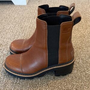 Sorel Brown Leather Chelsea Boots - sz 8
